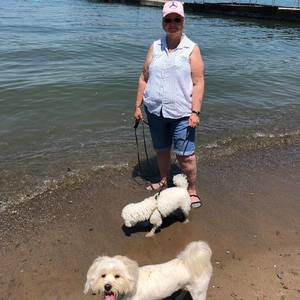 Meet your Posher, Marcia